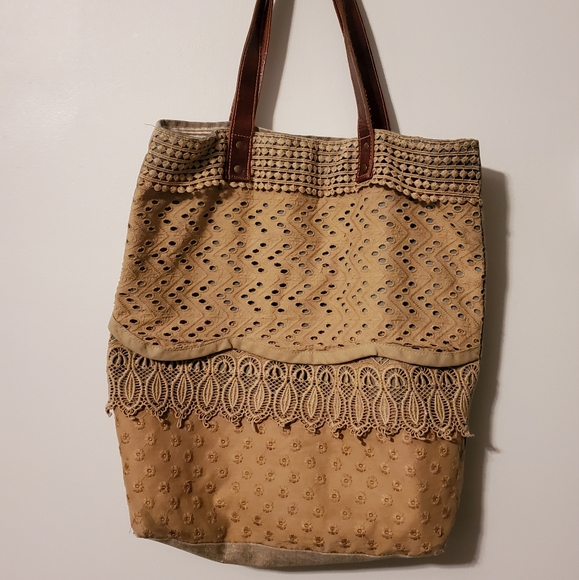 Mona B Handbags - MONA B. Tote Bag Super Cute! GUC 16x16x4 Smoke-free Pet friendly  home